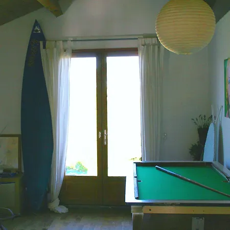 Habitación en casa particular Izpi Urdin Holistic Surfhouse San Juan de Luz